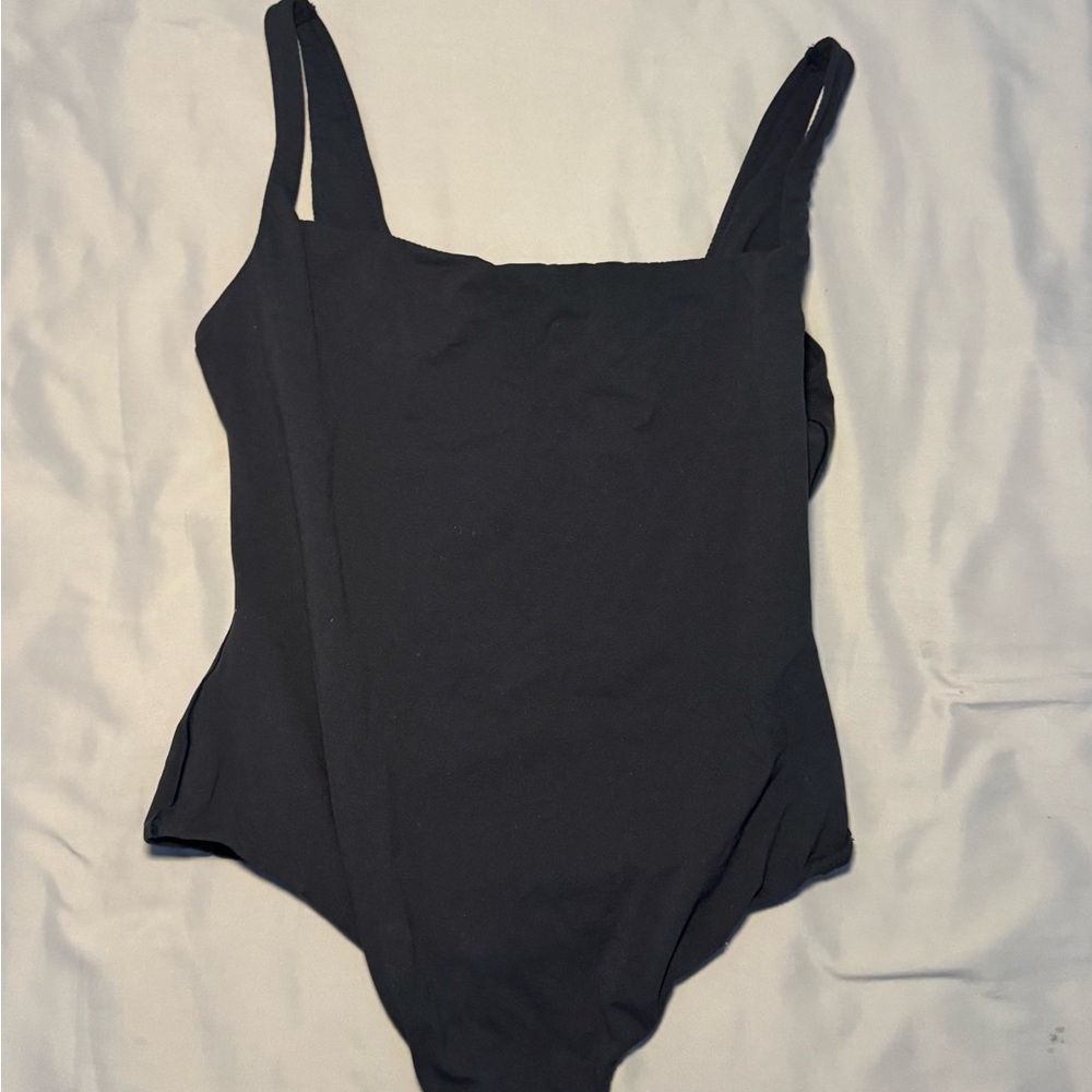 SKIMS Fits Everybody Square Neck Bodysuit